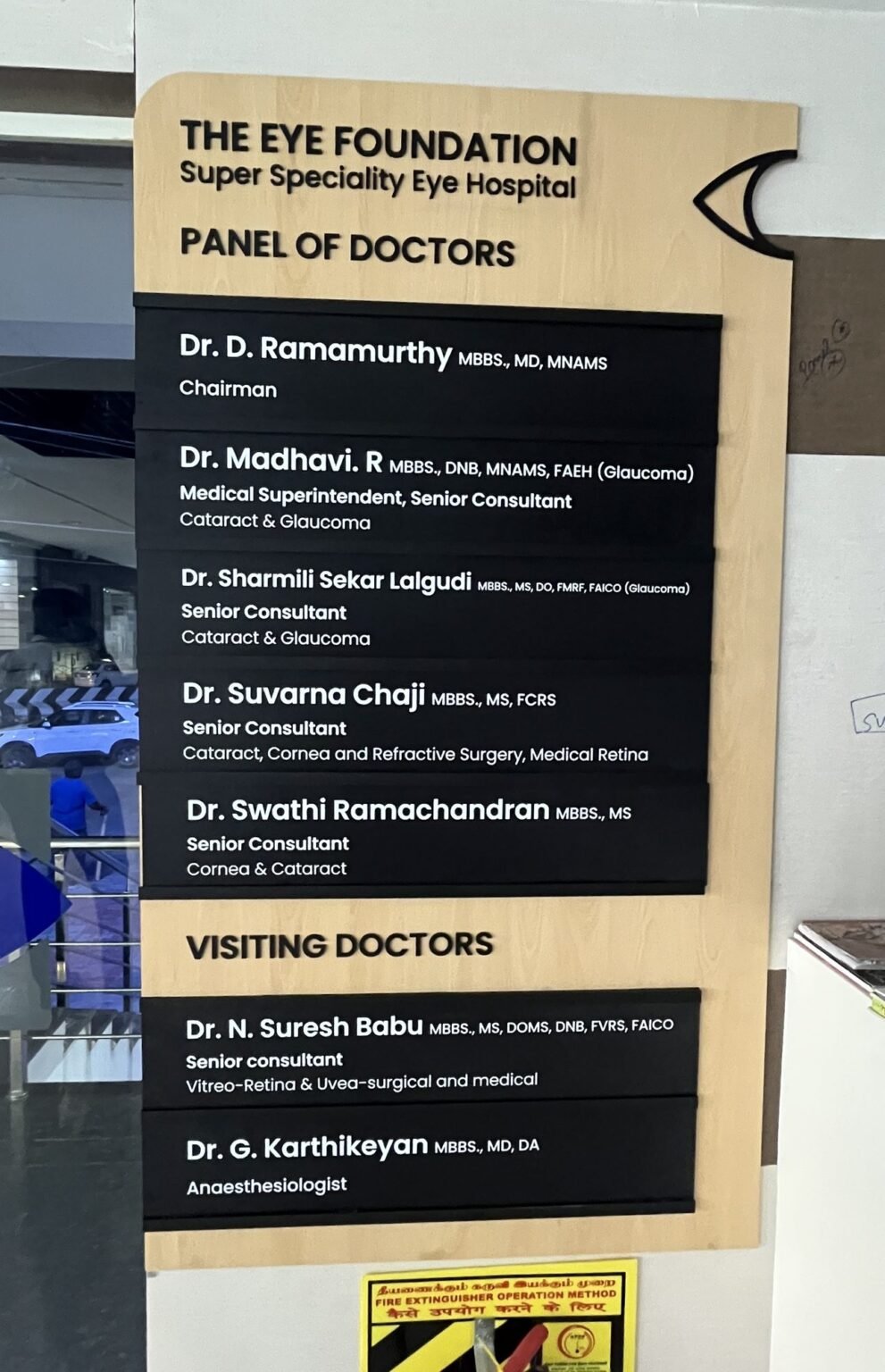 Consultant name plate and panel of doctors board